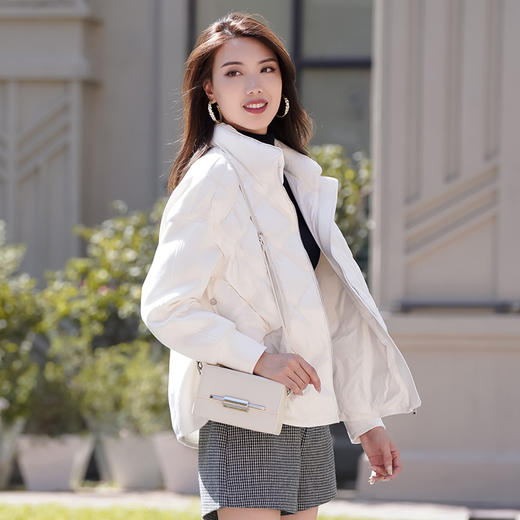 【直播699】【黑M1白M2】臣禾【90白鸭绒】菱格纹拼接宽松小个子羽绒服JZ244070326现货 商品图2