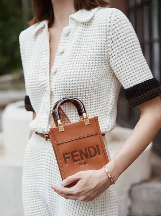 前所未有的福利！FD腰带 三个颜色都是超级耐看高级！扛打的金刚颜色！金棕 大象灰 黑色！双F扣 你们看 很奇特 在腰间 有一种悬浮感！绝了！ 商品图10