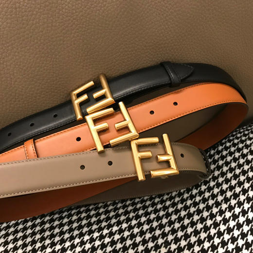 前所未有的福利！FD腰带 三个颜色都是超级耐看高级！扛打的金刚颜色！金棕 大象灰 黑色！双F扣 你们看 很奇特 在腰间 有一种悬浮感！绝了！ 商品图6
