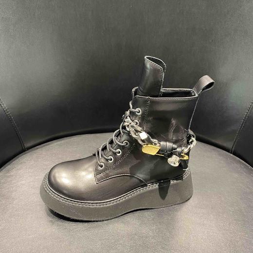 LFGJ  3875   新款真皮英伦链子松糕底加绒马丁靴短靴女 商品图1