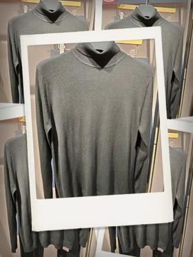 4F休博派迪毛衫