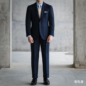 Stylbiella Knight  澳洲美丽诺羊毛360克高克重藏蓝色窗格纹全麻衬套装