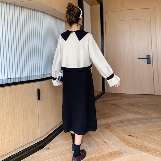 【宽松显瘦 气质有型】孕妇装秋冬季气质小香风娃娃领假两件套针织连衣裙毛衣孕期哺乳期长款辣妈哺乳裙 商品图2