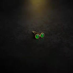 龢盒原创 18k金镶冰绿翡翠豆豆耳钉