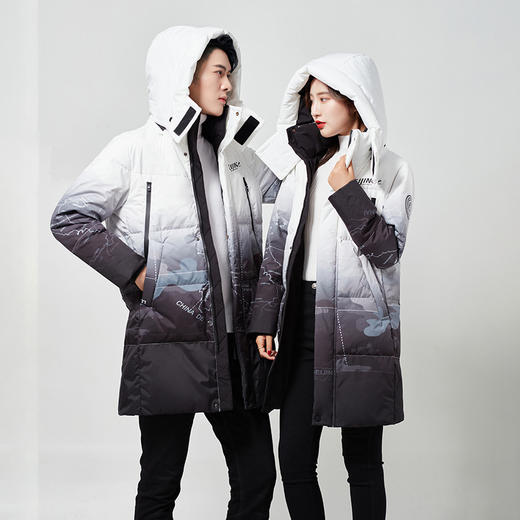 【羽绒服】冬季男女情侣装中长款可脱卸帽子渐变时尚潮流白鸭羽绒服外套 商品图1