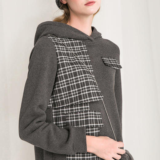 Famecoco范可儿拼接卫衣裙秋冬款宽松连衣裙F218FA008 商品图1