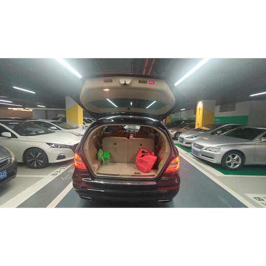 奔驰 R级 R 350L 4MATIC 【月租-深圳】 商品图10