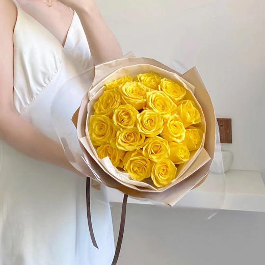 《金枝玉叶》-19枝黄玫瑰花束 商品图1