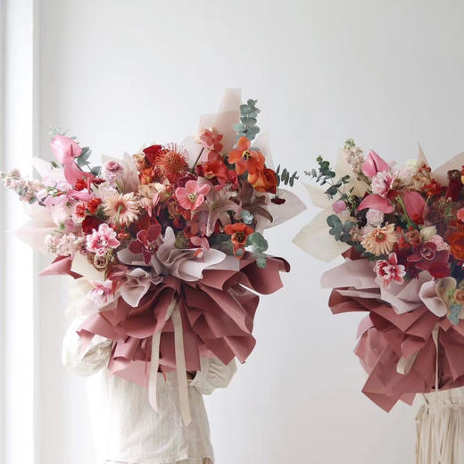 《誓爱》 . 超大有质感熊抱花束 商品图0