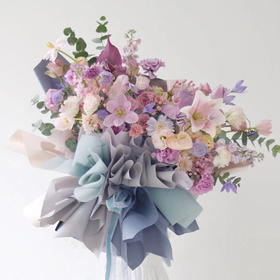 《梦幻精灵》熊抱混搭花束