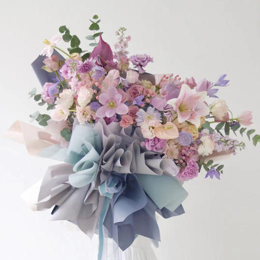 《梦幻精灵》熊抱混搭花束 商品图0