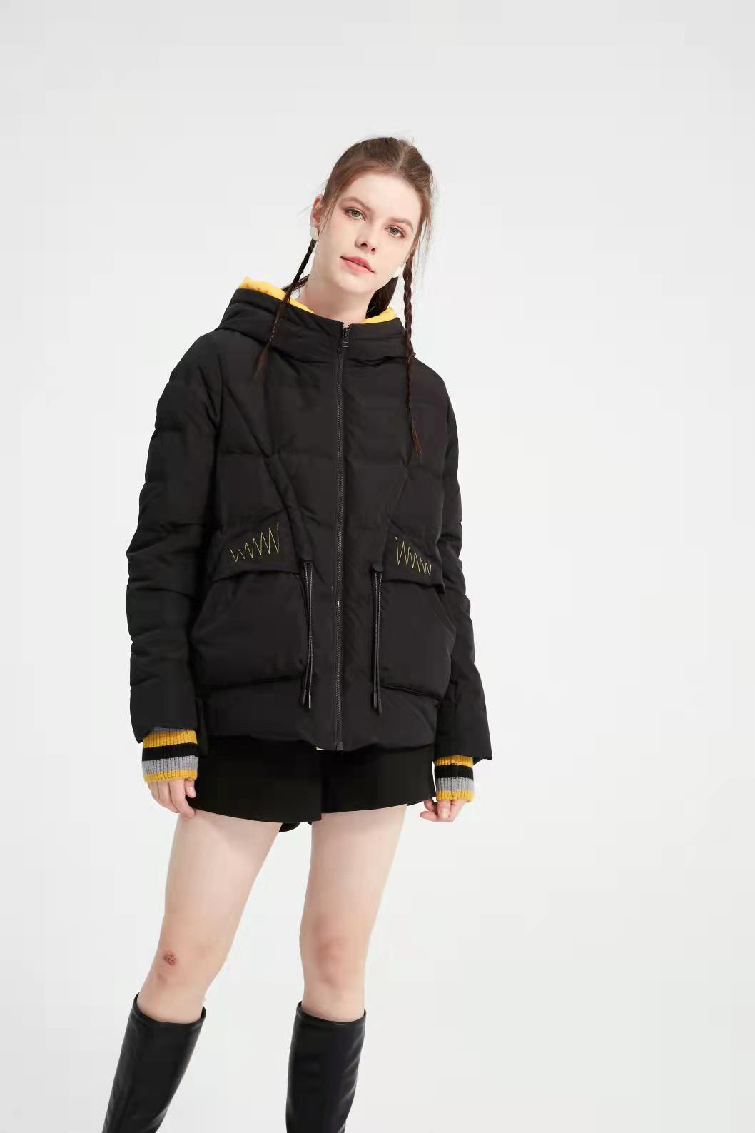 水淼2021冬新品时尚百搭拼色显瘦保暖羽绒服3206