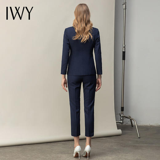 IWY/职业装女套装时尚气质通勤藏青色西服商务ol白领干练面试正装C10351+P10351 商品图3