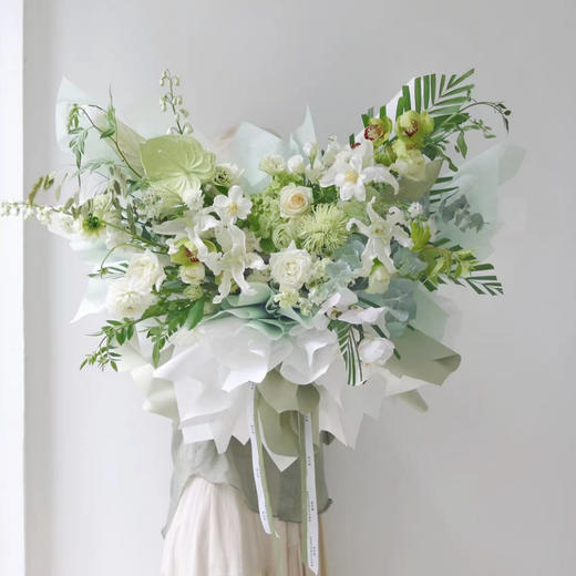 《初夏》熊抱混搭花束 商品图0