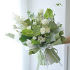 《西子湖畔》白绿色系花束 商品缩略图1