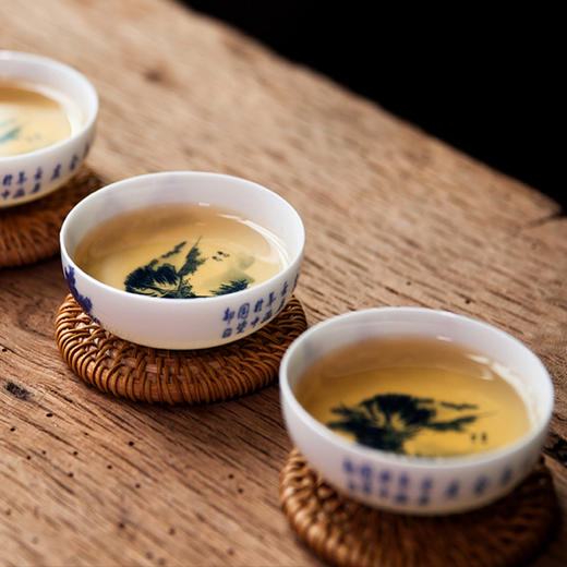 吉顺号大叶老白茶清甜鲜爽 2020年哈尼白茶-景迈古树生晒白茶饼200g 商品图5