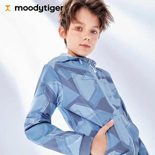 moodytiger男童外套2021冬季新款中大童连帽多色印花拉链运动外套 M12110418 商品图0