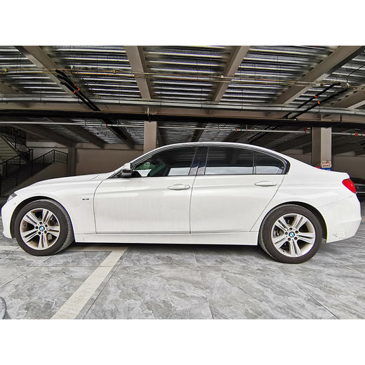 宝马 328i 运动设计套装 【长租-北京】 商品图3