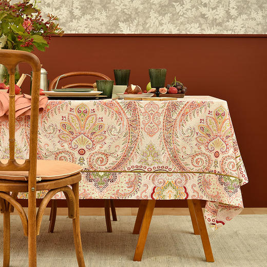 红色苏格拉底简约欧式佩斯利餐厅桌布 商品图0