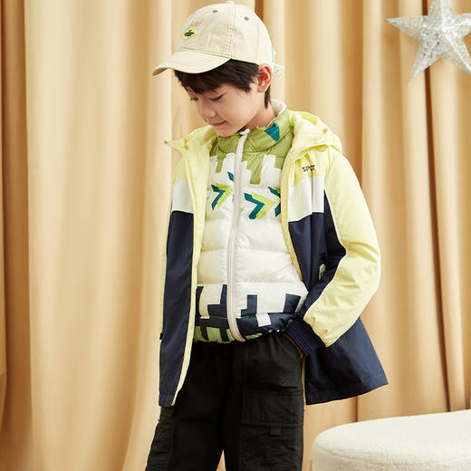 【童装羽绒两件套】21年秋冬新品童装外套连帽防风加厚保暖两件套 商品图4