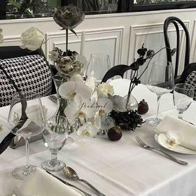 《蝶》蝴蝶兰西餐桌花设计