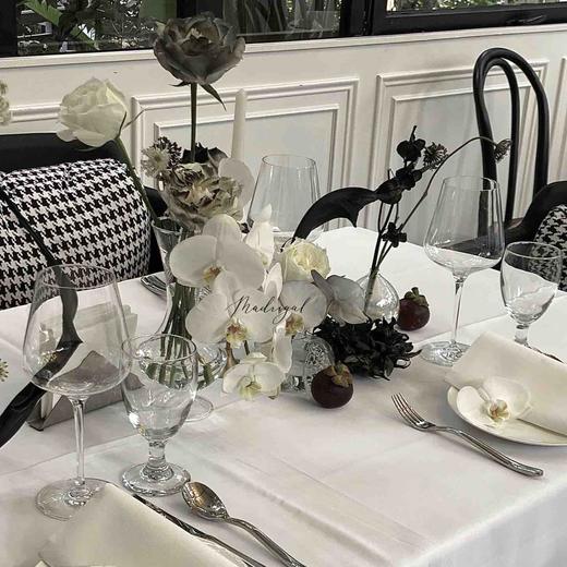 《蝶》蝴蝶兰西餐桌花设计 商品图0