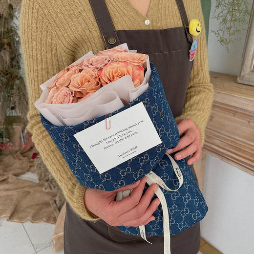 GUCCI系列  牛仔卡布奇诺 · 花束 商品图0