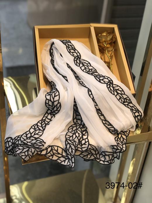 优品堂『蝶影空间』100％桑蚕丝长巾 商品图3