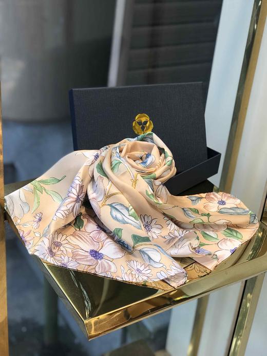 优品堂《花魁》100％桑蚕丝长巾 商品图6