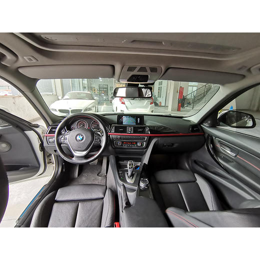 宝马 328i 运动设计套装 【长租-北京】 商品图4