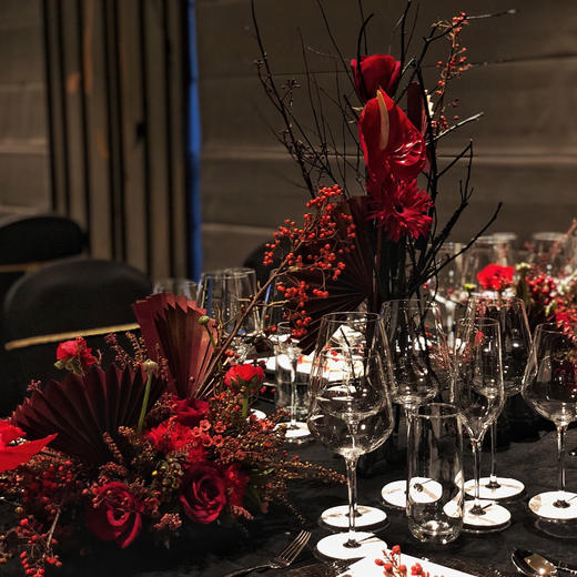 《梅》 年庆西餐桌花设计 商品图0