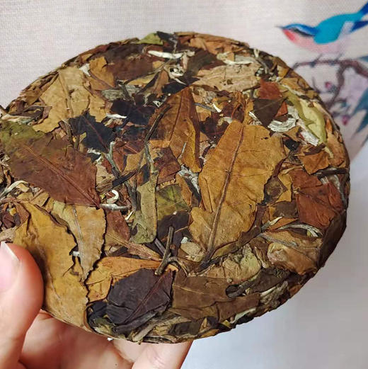 吉顺号大叶老白茶清甜鲜爽 2020年哈尼白茶-景迈古树生晒白茶饼200g 商品图2