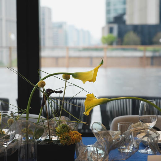 《形》马蹄莲西餐桌花设计 商品图1