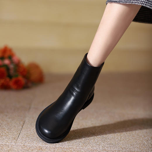 西村名物2021年秋冬新款经典百搭女短靴切尔西女靴时装靴圆头裸靴T21DS44261 商品图1