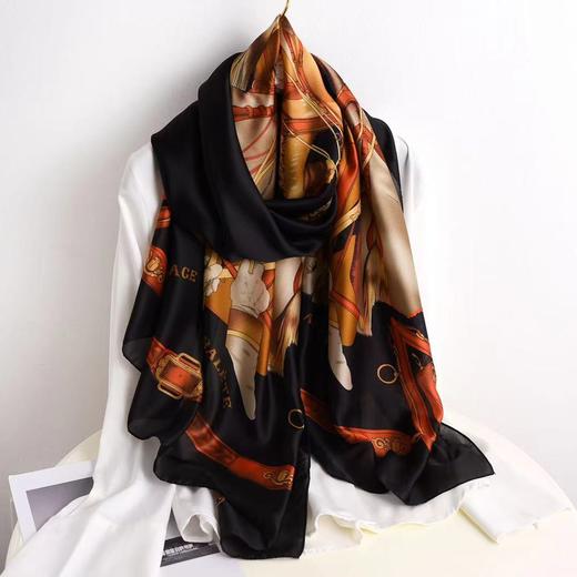 【时尚复古 优雅百搭】2021秋冬新款真丝丝巾时尚复古百搭优雅围巾丝巾 商品图1