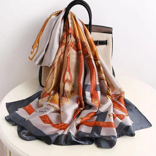 【时尚复古 优雅百搭】2021秋冬新款真丝丝巾时尚复古百搭优雅围巾丝巾 商品图5