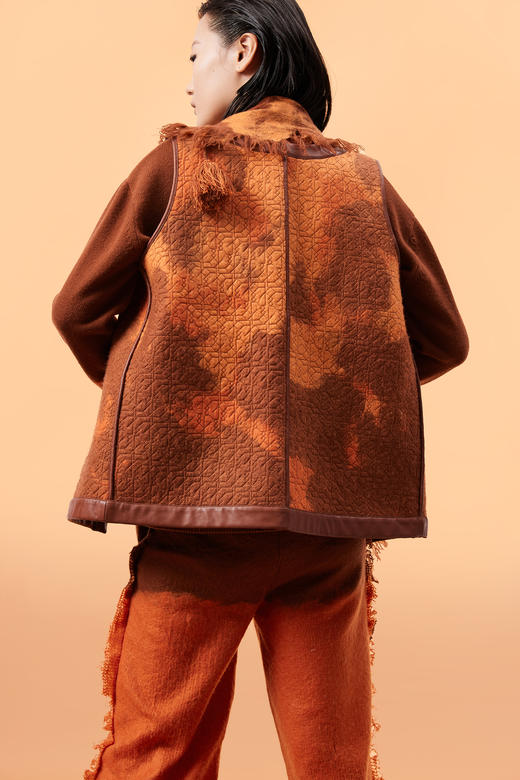 手工毛毡羊绒廓形女式马甲 SJF93W223N 商品图1