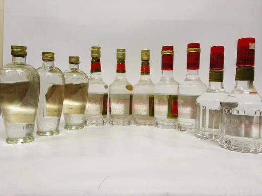 【预售一周】五粮液股份 陈年老酒套装（90年-99年） 500ml x10 商品图2
