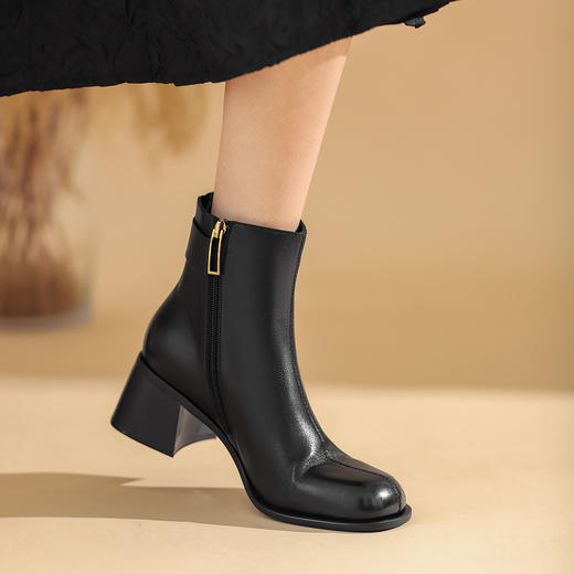 西村名物2021年秋冬新款皮面显瘦增高时装靴气质短靴女T21DS44991 商品图1