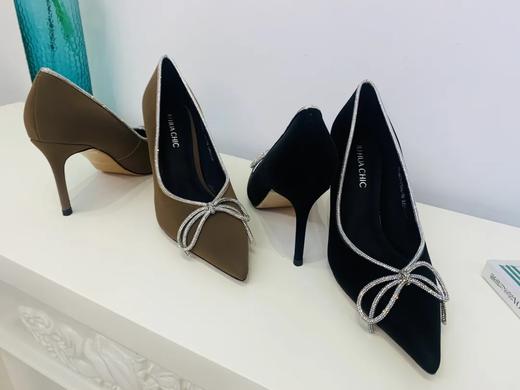 【断码特惠不退换】法式浅口水钻蝴蝶鞋高跟鞋丨鞋头鞋跟头层丝绒牛皮一气呵成 典雅镐级  鞋面精致水钻蝴蝶结设计 减龄时尚 经典不过时 鞋身水钻点缀  优雅气质羊皮垫脚 8cm鞋跟 脚感4公分 商品图2