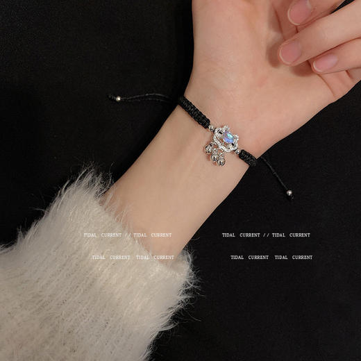 【手饰】ins风潮平安锁手链女简约百搭如意长命锁编制手绳轻奢小众手环男 商品图4