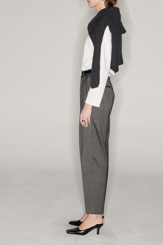 Viktoria Chan | AW2136 Dana marked shoulder polo   [polo上衣 黑/白/米] 商品图8