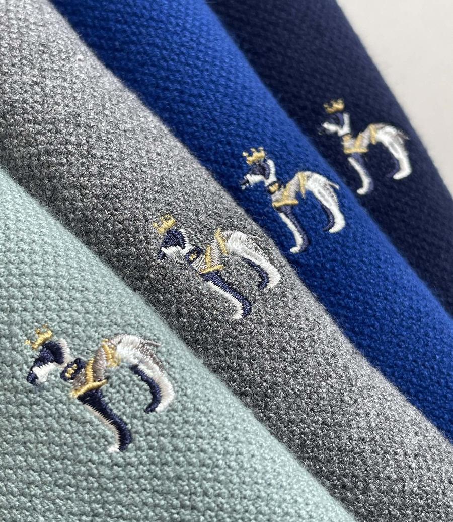 点此购买 哈吉斯男款英伦风刺绣套头毛衣 sp199770