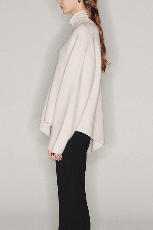 Viktoria Chan | AW2117 Jill V neck wool knit [羊绒羊毛上衣 黑/米] 商品图2