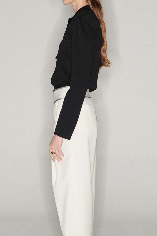 Viktoria Chan | AW2136 Dana marked shoulder polo   [polo上衣 黑/白/米] 商品图3