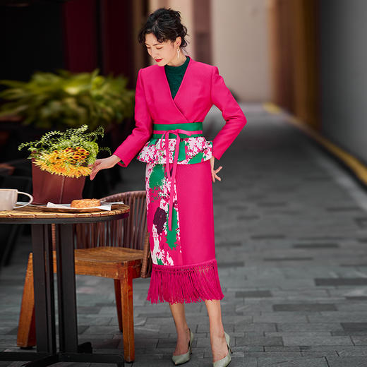 1202092 粉白黛绿 高端定制编织纹理进口面料，定制双面缎印花
半裙 雾境 商品图2