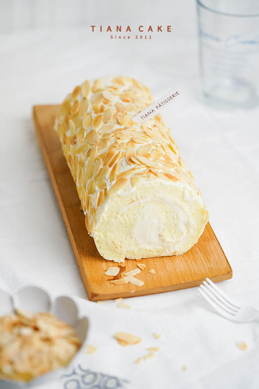 咸奶油杏仁蛋糕卷 商品图0