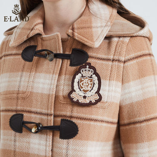 ELAND甜美娃娃领撞色牛角扣长款大衣EEJWB4TC1C 商品图3