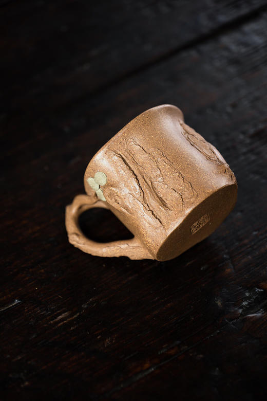 【青山特惠】特价 宜兴原矿全手工松桩杯段泥紫砂主人杯.110cc.方勤平【国工】（不能用券） 商品图6