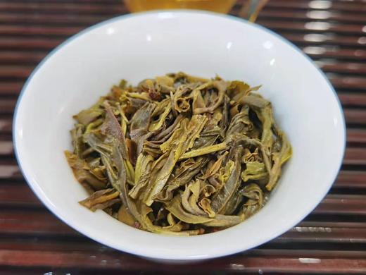 2021春 天门山  古树青饼  普洱生茶  200克 商品图4
